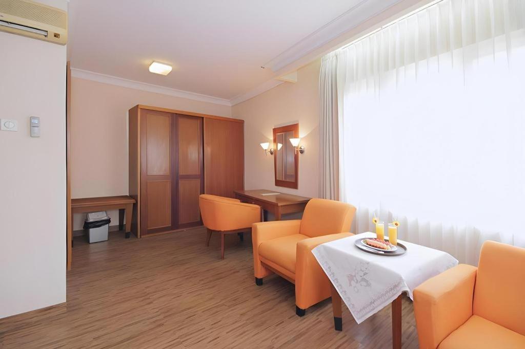 Nalendra Hotel Bandung Buitenkant foto