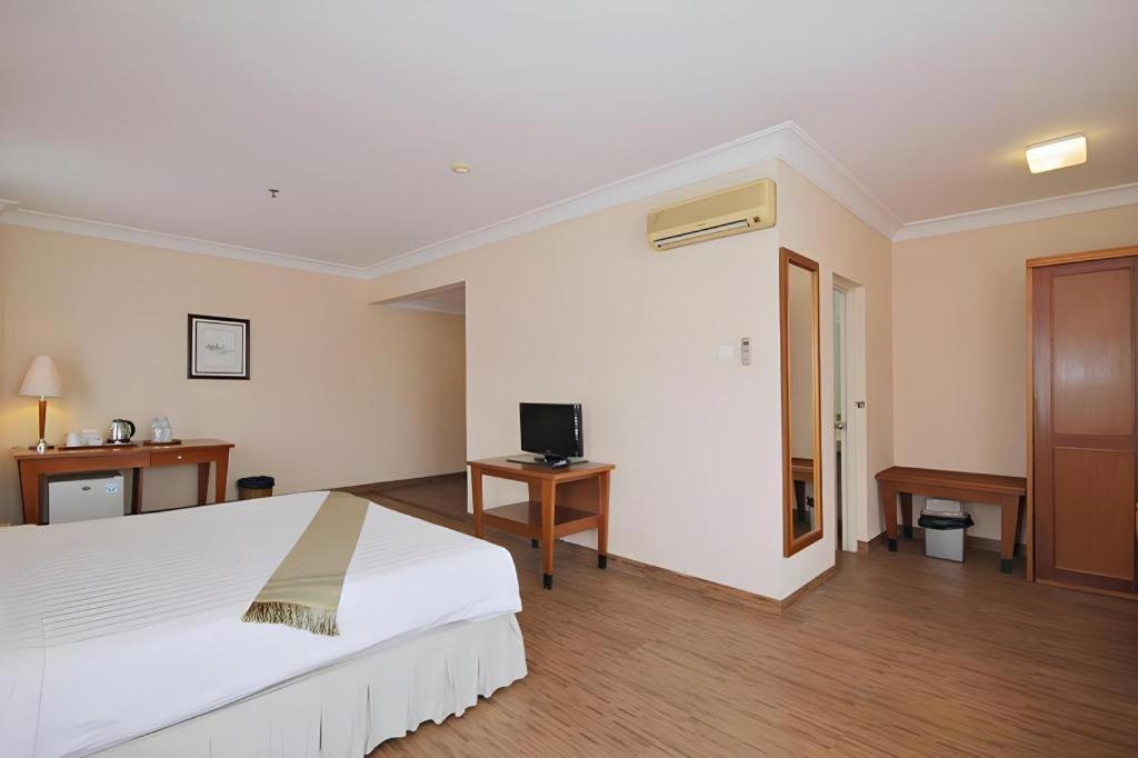 Nalendra Hotel Bandung Buitenkant foto
