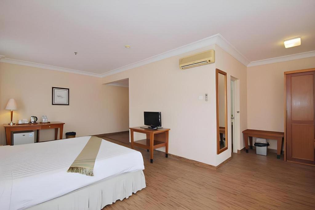 Nalendra Hotel Bandung Buitenkant foto