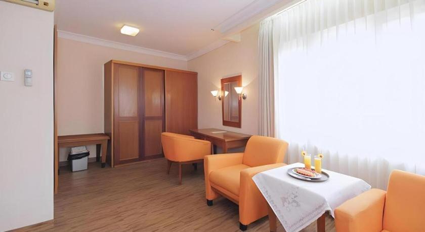 Nalendra Hotel Bandung Buitenkant foto